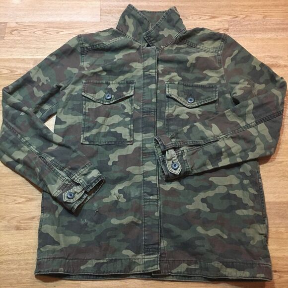 American Eagle Jean Jacket Womens Small Camo Denim Heart Embroidered Cincinnati - Picture 3 of 16